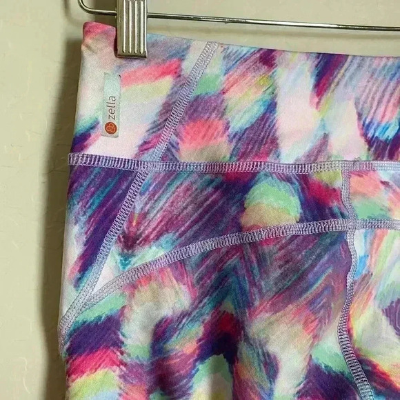 Zella Live In Crop Leggings Purple Pattern Size XS - Picture 5 of 8